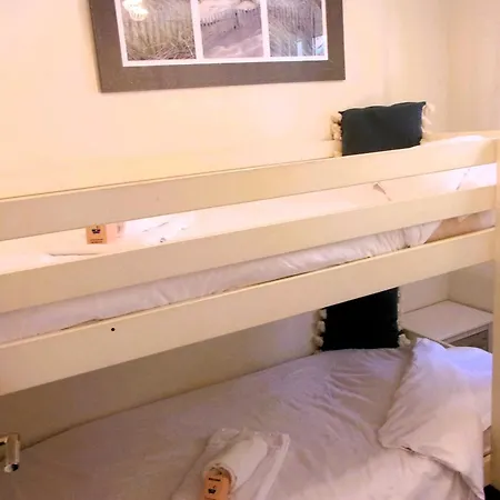 Comfortable With Pool Appartamento