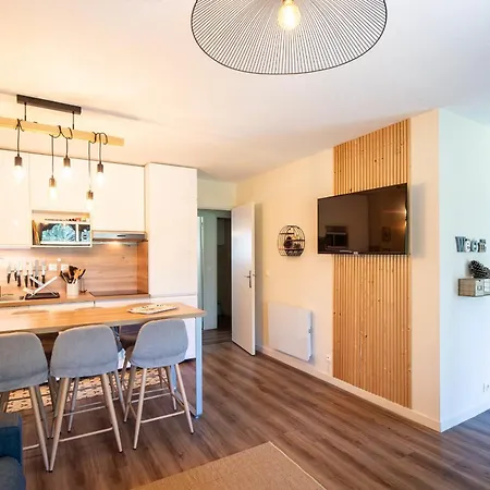 Comfortable With Pool *